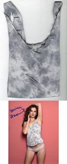 Danica Fredricks autograph