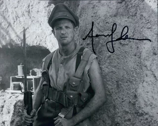 Aaron Glenane autograph