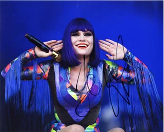 Jessie J autograph
