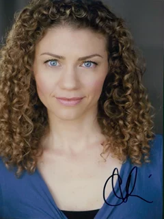 Carolyne Maraghi autograph