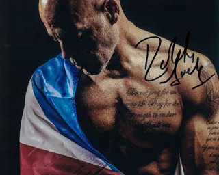 Roberto Sanchez autograph