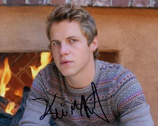 Kevin Schmidt autograph