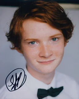 Luke Spencer Roberts autograph