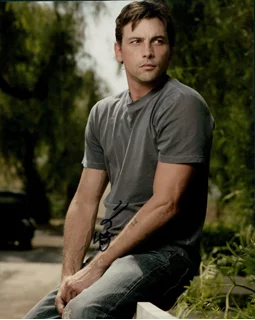 Skeet Ulrich autograph