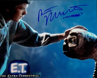 Robert MacNaughton autograph