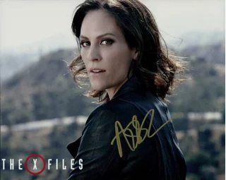 Annabeth Gish autograph