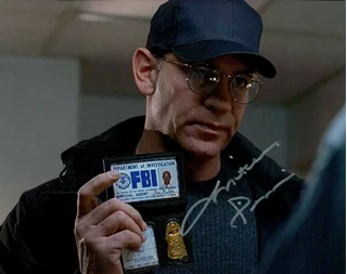 Mitch Pileggi autograph