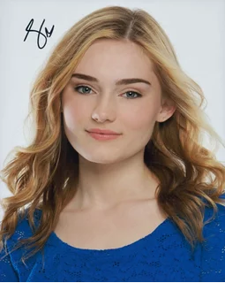 Meg Donnelly autograph