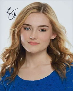 Meg Donnelly autograph