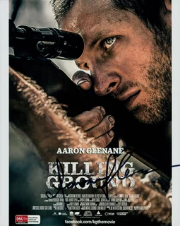 Aaron Glenane autograph