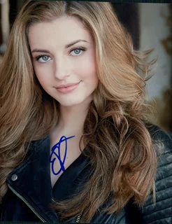Eliana Jones autograph