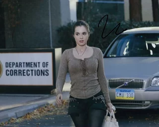 Vanessa Marano autograph