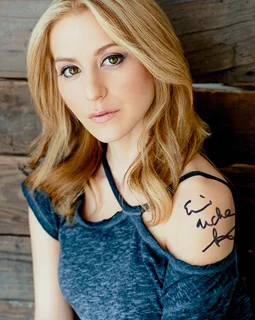 Erin Michele Soto autograph