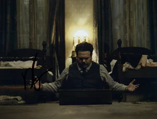 Dan Fogler autograph