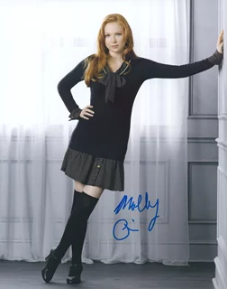 Molly Quinn autograph