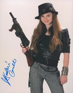 Madeline Carroll autograph