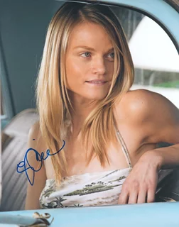 Lindsay  Pulsipher autograph
