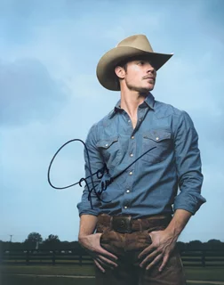 Josh Henderson autograph