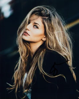 Eliana Jones autograph