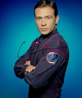 Connor Trinneer autograph