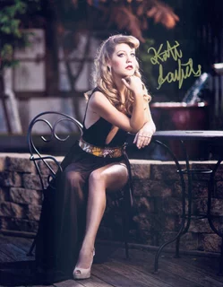 Katie Garfield autograph
