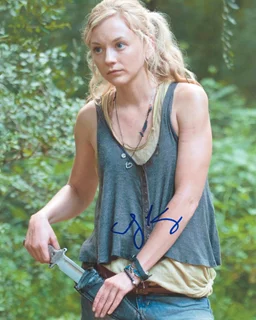Emily Kinney autograph
