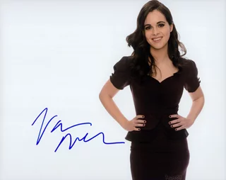 Vanessa Marano autograph