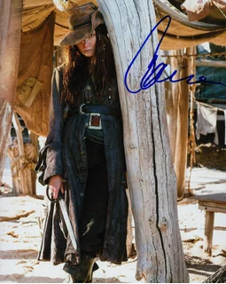Clara Paget autograph