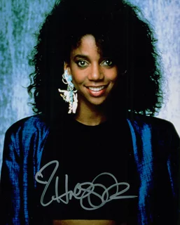 Holly Robinson-Peete autograph