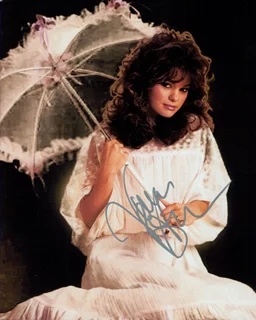 Valerie Bertinelli autograph