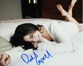 Danielle  Campbell autograph