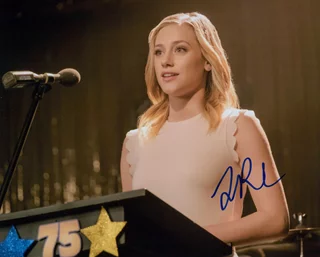 Lili Reinhart autograph