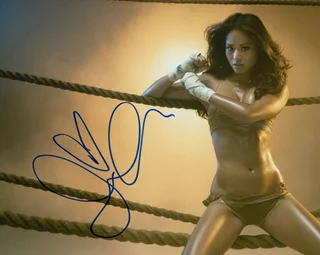 Jamie Chung autograph