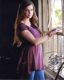 Tiffany Alvord autograph
