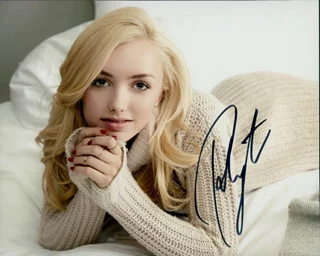 Peyton Roi List autograph