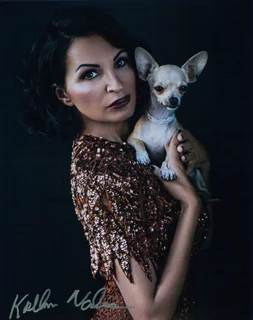 Kathrine Narducci autograph