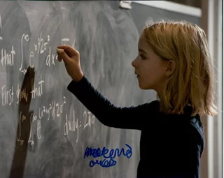 Mckenna Grace autograph