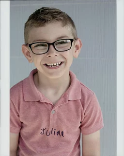 Julian Hilliard autograph