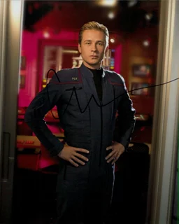 Connor Trinneer autograph