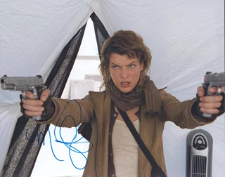 Milla Jovovich autograph