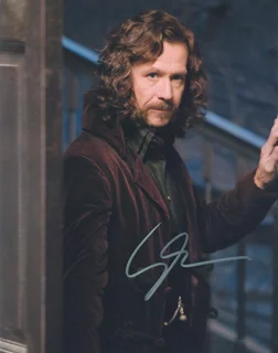 Gary Oldman autograph