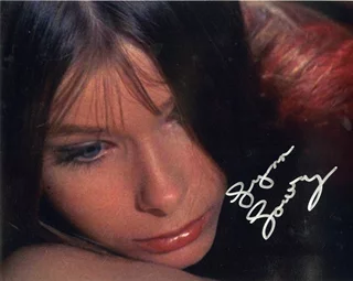 Lynn Lowry autograph