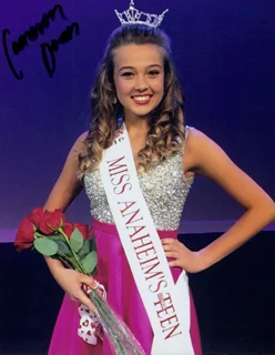 Cameron Doan autograph