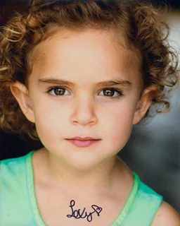 Lexy Kolker autograph