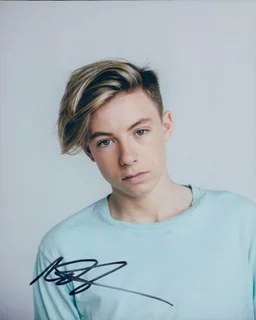 Mackenzie Sol autograph