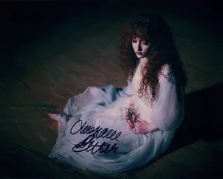 Cheyenne Benton autograph