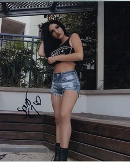 Savannah Garza autograph