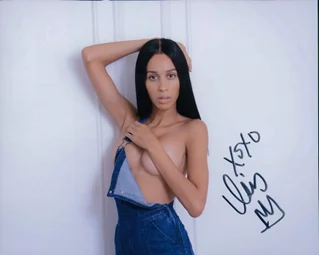 Isis King autograph