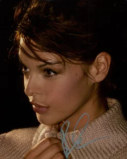 Pollyanna McIntosh autograph