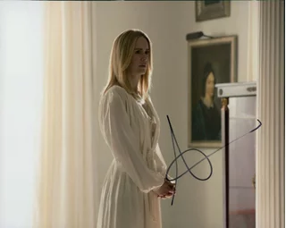 Sarah Paulson autograph